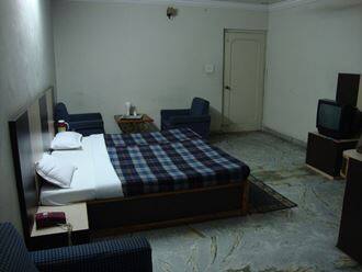 Hotel Balaji Prakash, Basti 3